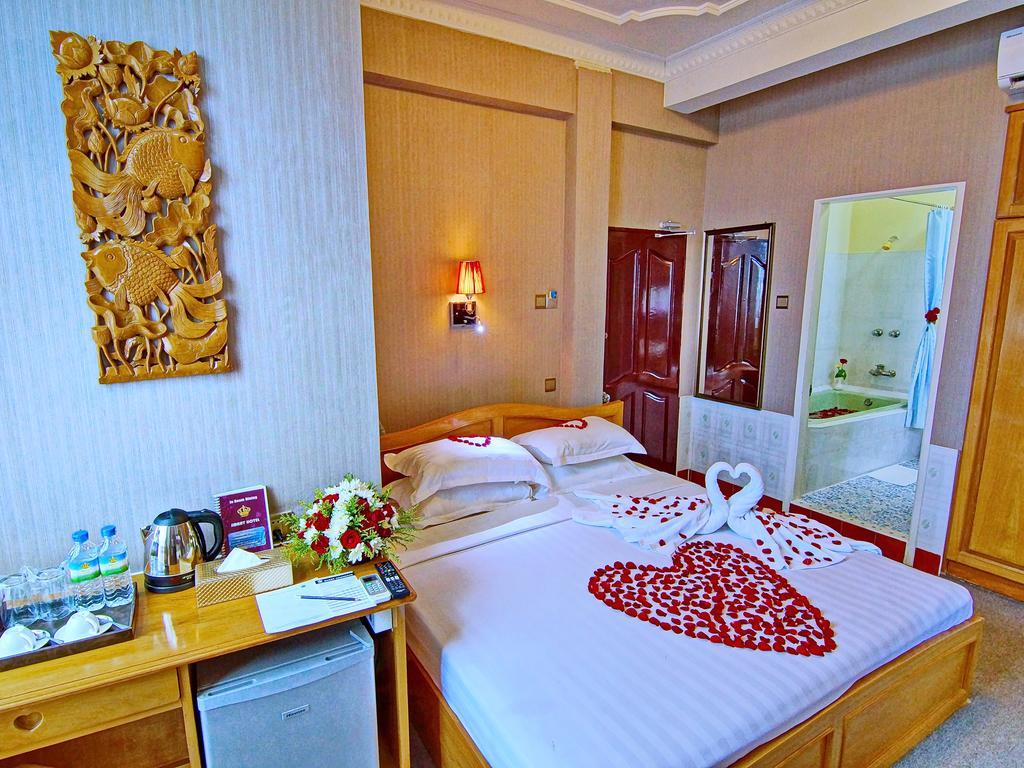Smart Hotel Мандалай Экстерьер фото