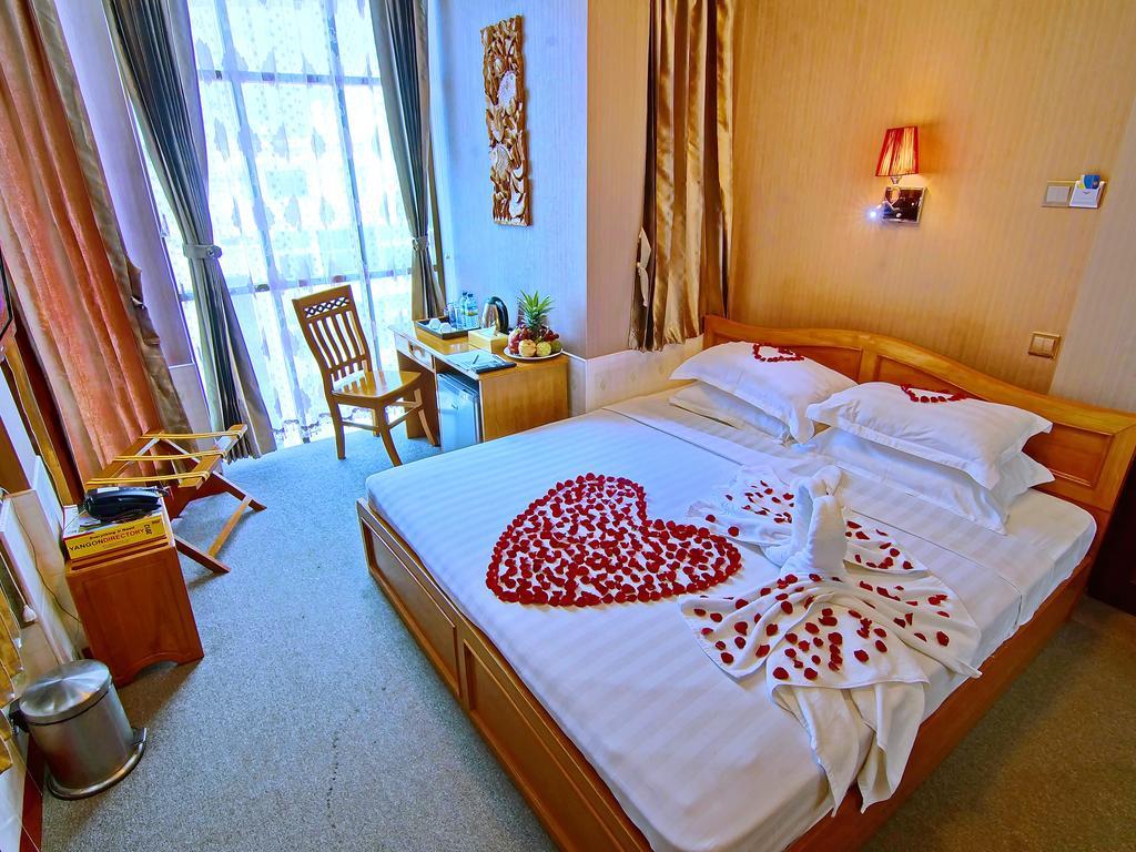 Smart Hotel Мандалай Экстерьер фото